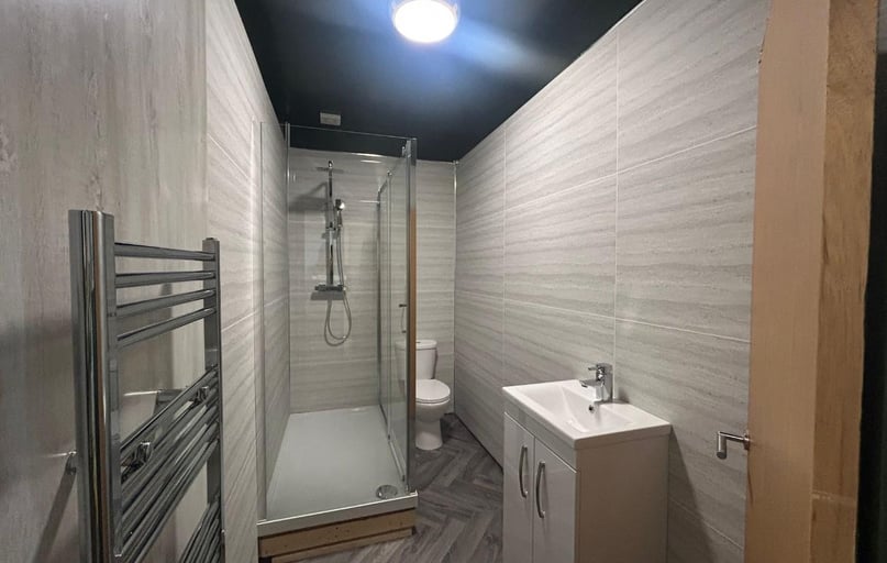 Hill Park Crescent, Flat 2, Greenbank, Plymouth - Image 1